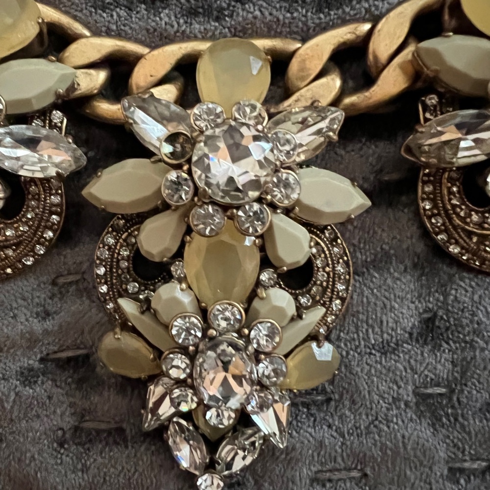 J Crew Jeweled statement necklace. - Picture 10 of 11